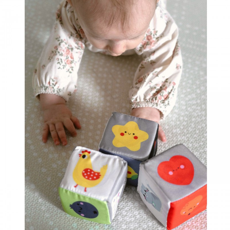 Montessori Play Kit for 3 to 4 Months Old