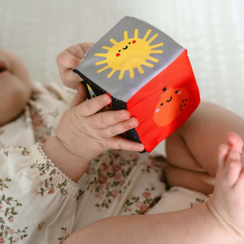 Montessori Play Kit for 3 to 4 Months Old